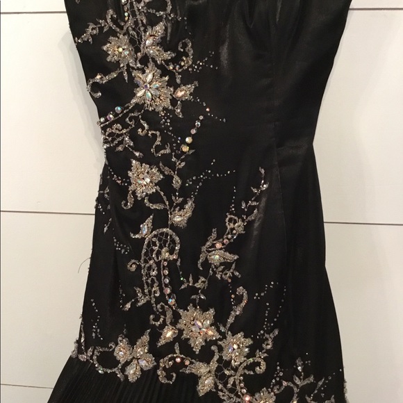 T. Carolyn ball gown - Picture 4 of 4